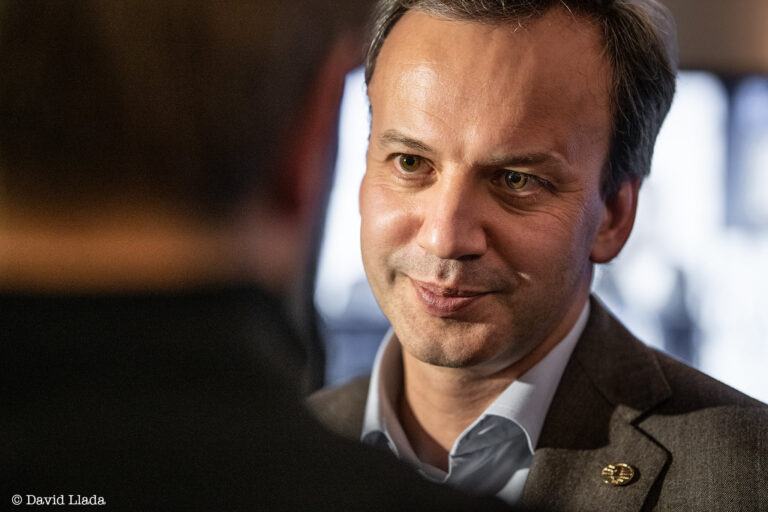 Mensaje del Presidente de la FIDE sobre las regulaciones del ajedrez online y el formato híbrido