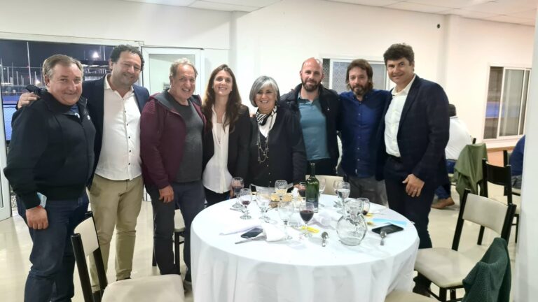 Cena de Camaderia con autoridades de secretaria de deportes