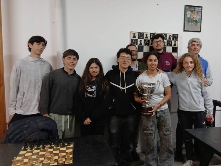 Villa del Parque, Torre Blanca y Centro Universitario Vicente López compartieron el primer puesto de la Liga Nacional de Ajedrez Semillero 21